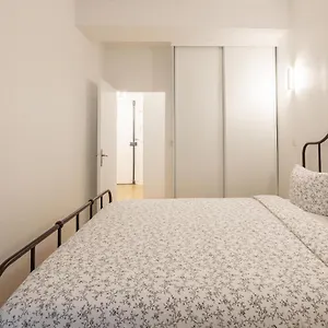 La A Chatelet Apartment