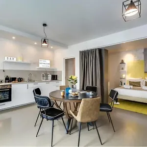 Modern And Eclectic 3bd Duplex In Le Marais! Apartment